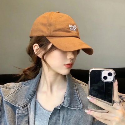 男人女人向前走